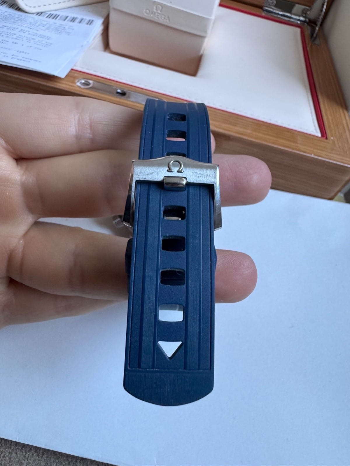 Montre homme OMEGA Seamaster bleue, bracelet en caoutchouc, édition 2019 - 210.32.42.20.03.001 – Image 6