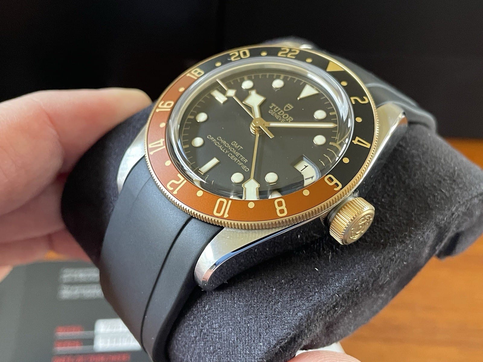 Montre-bracelet Tudor Black Bay GMT S&G 41 mm M79833 en excellent état. – Image 10