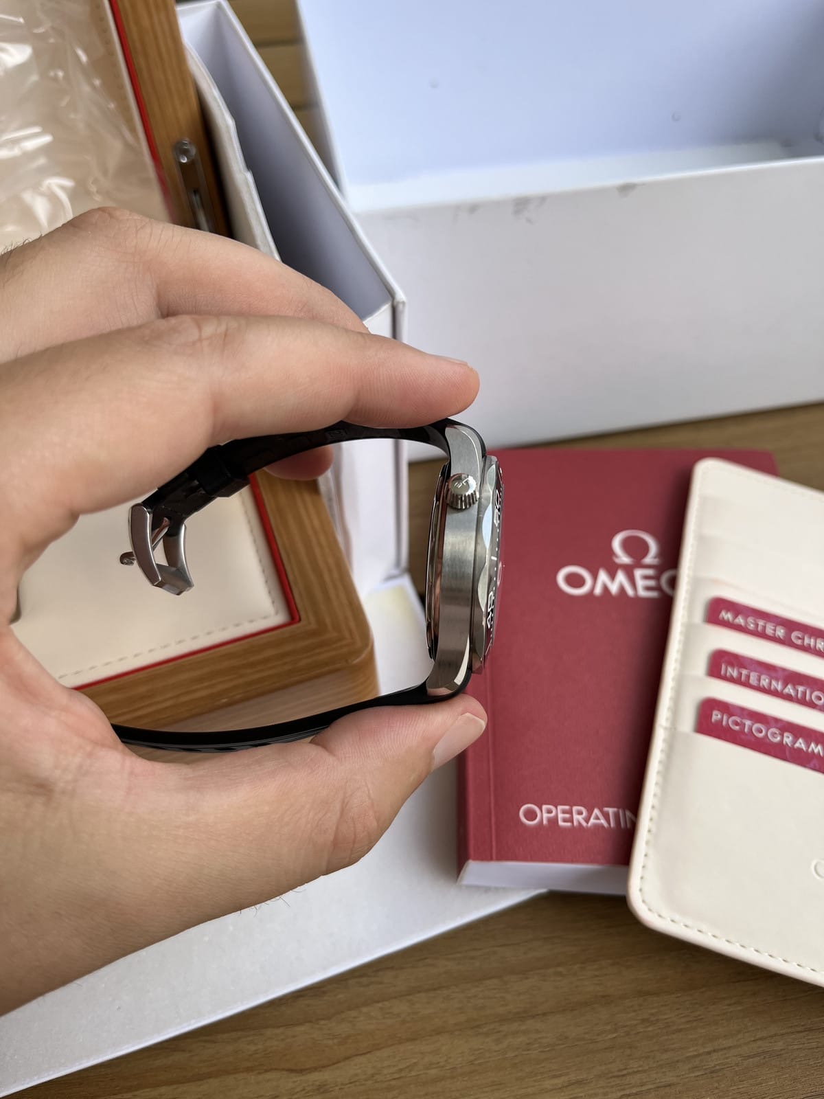 OMEGA Seamaster Diver 300M Cadran Blanc Bracelet Caoutchouc 2022 Boîte et Papiers – Image 12