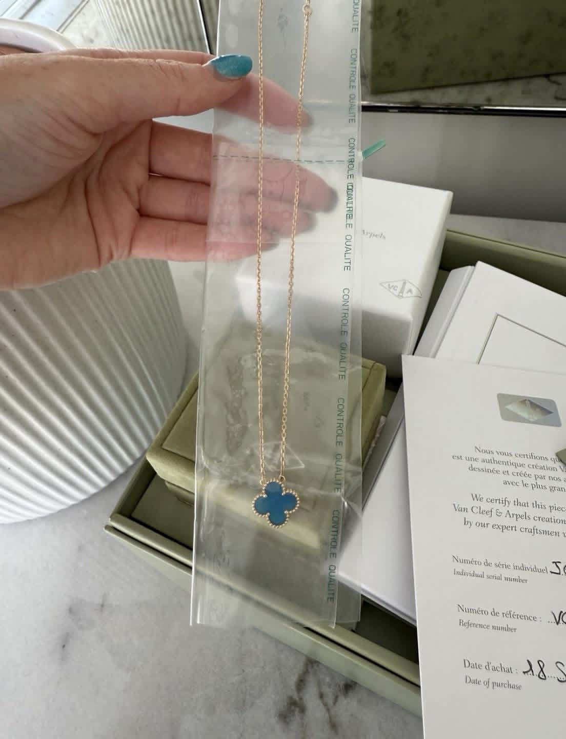 Pendentif Van Cleef & Arpels Vintage Alhambra Agate Or Jaune 750 Coffret – Image 4