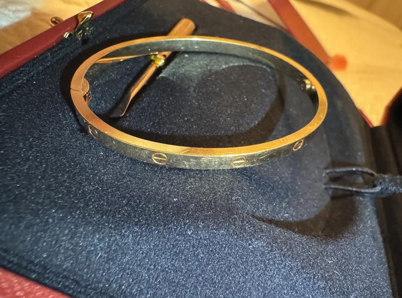 Bracelet Cartier LOVE (petit) Or rose Taille 16 – Image 3