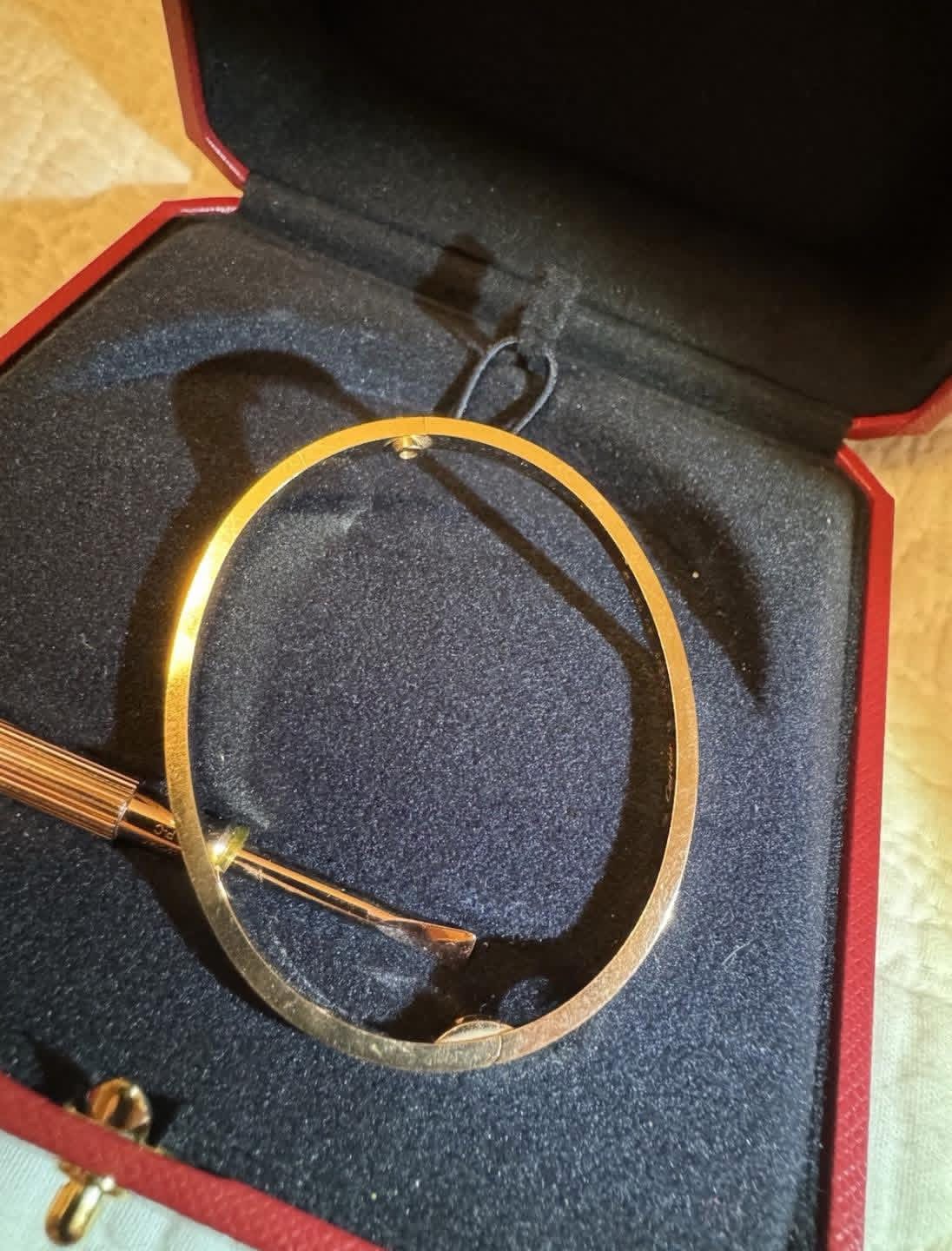 Bracelet Cartier LOVE (petit) Or rose Taille 16 – Image 4