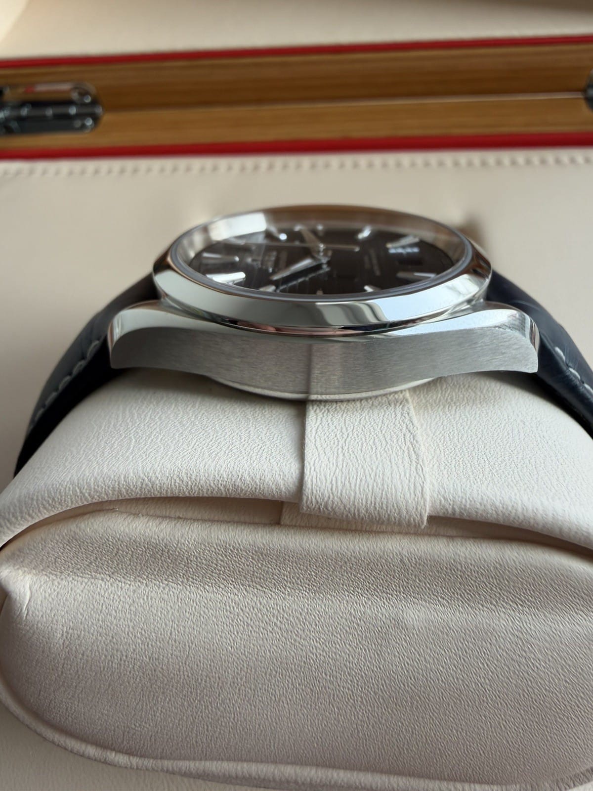 OMEGA Seamaster Aqua Terra 150M Bleu 2021 38mm 220.13.38.20.03.001 – Image 8