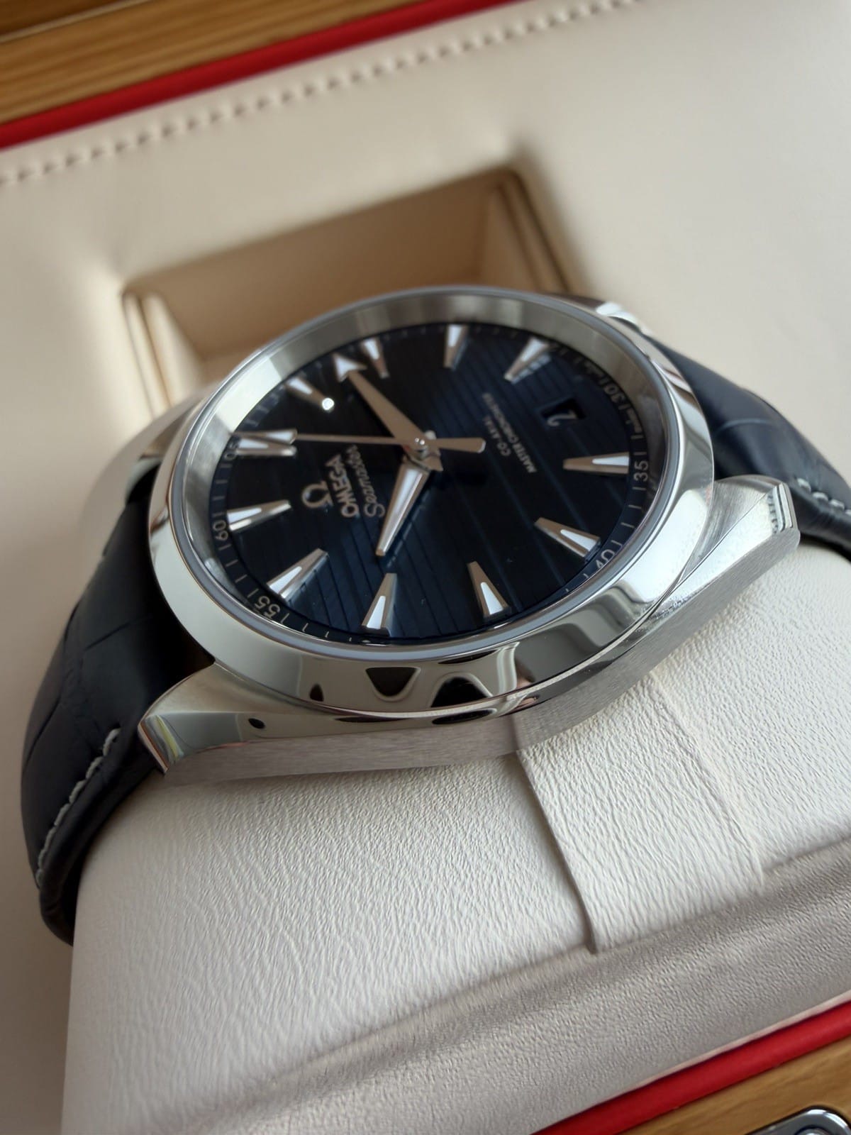 OMEGA Seamaster Aqua Terra 150M Bleu 2021 38mm 220.13.38.20.03.001 – Image 9