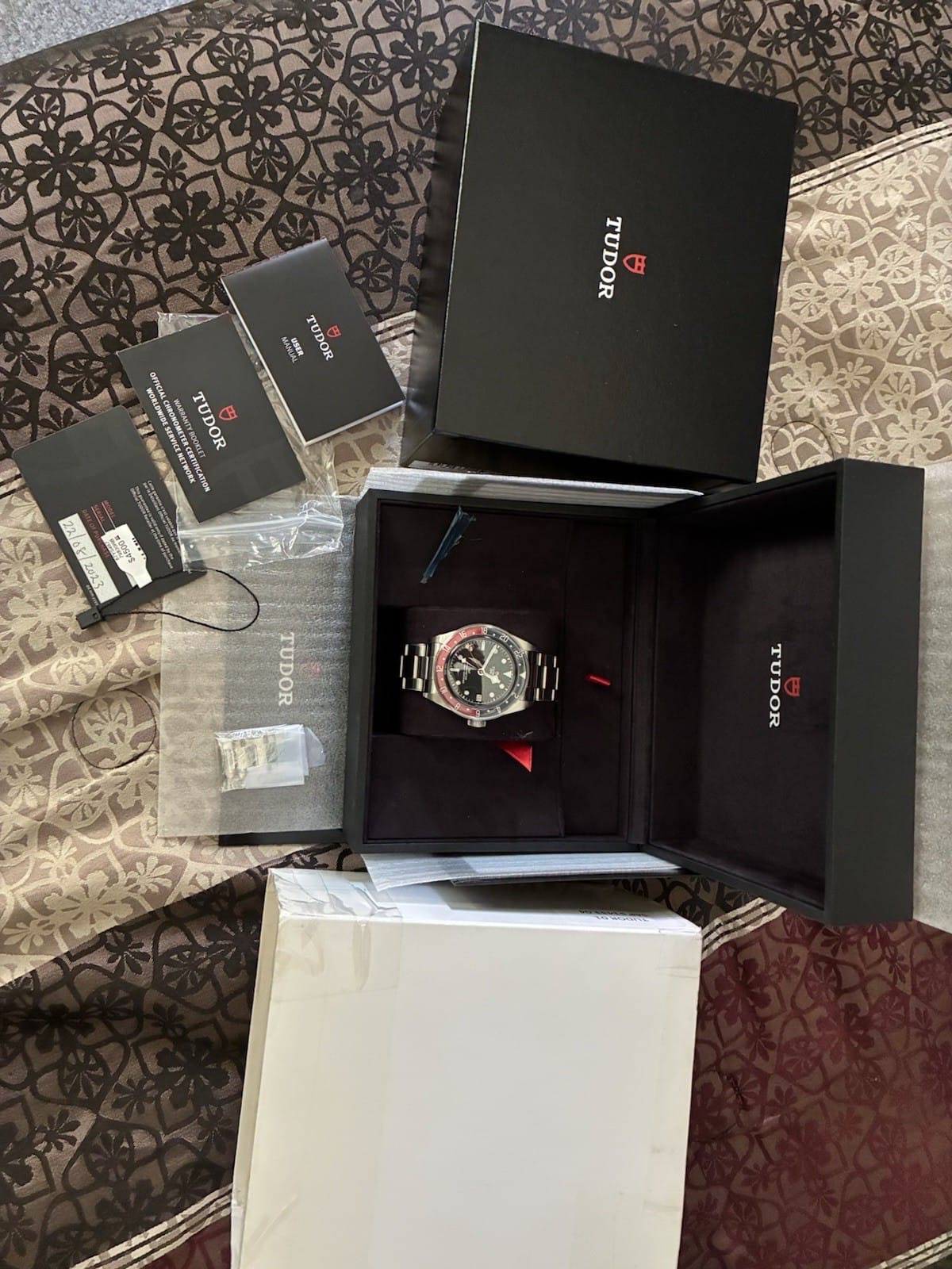 Montre homme TUDOR GMT Pepsi - Black Bay - 79830RB, boîte et papiers – Image 17