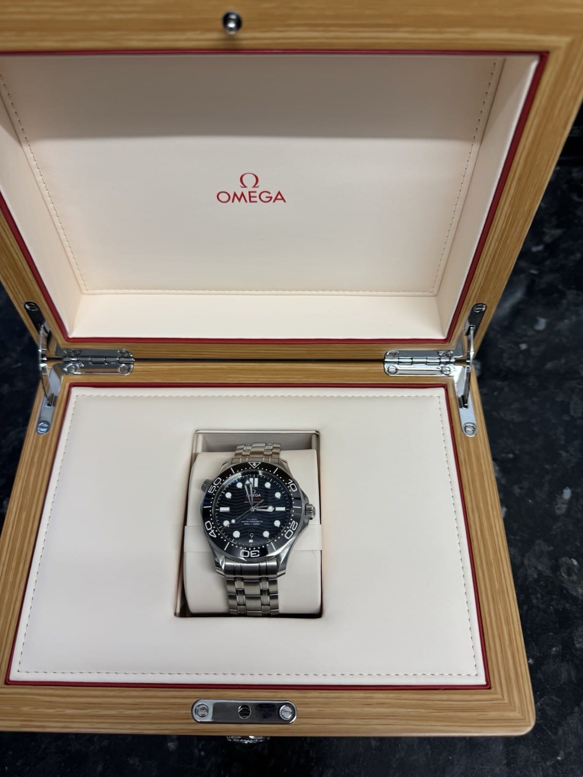 Montre mécanique automatique OMEGA Seamaster pour homme, 42 mm – Image 2