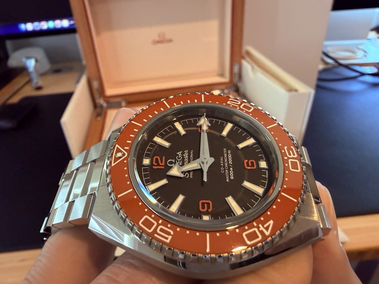 Omega Seamaster Planet Ocean 600M - Orange - Acier - B&P - Excellent état – Image 4