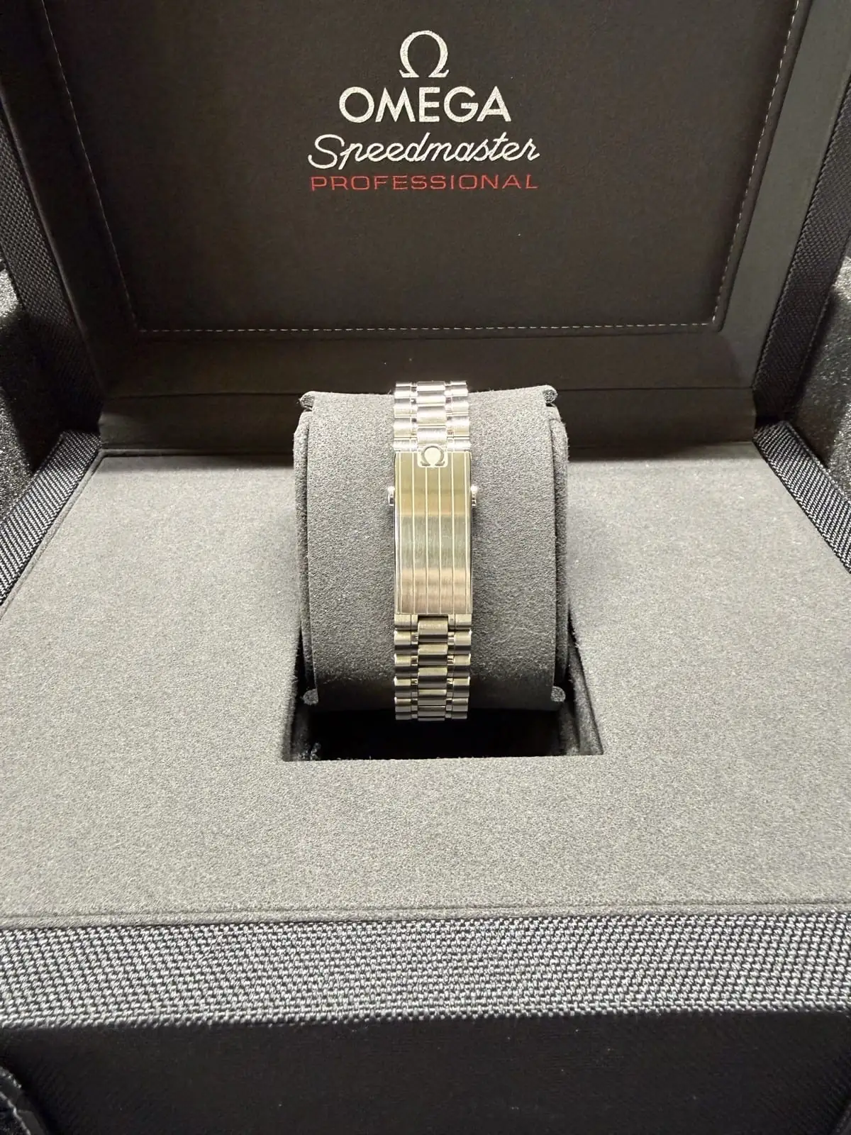 OMEGA Speedmaster Moonwatch Professional 31030425001002 (2024 Coffret complet / reçu) – Image 10