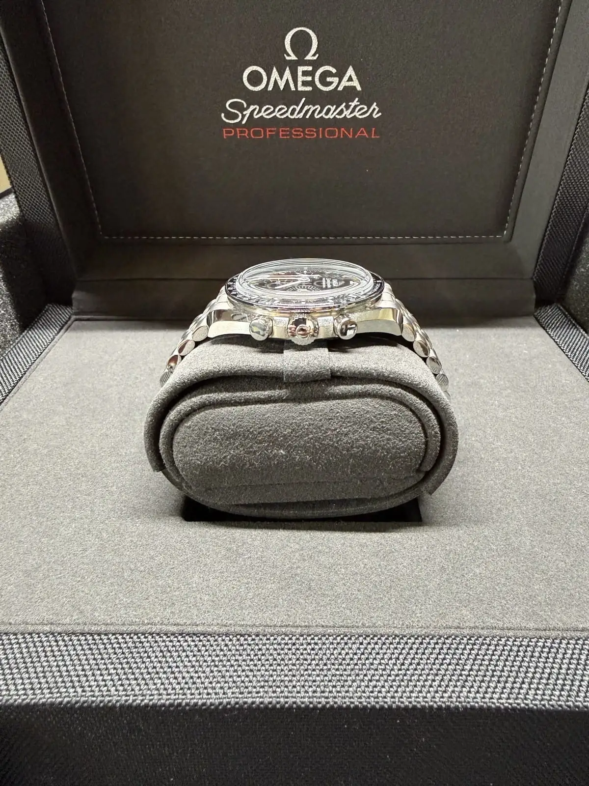 OMEGA Speedmaster Moonwatch Professional 31030425001002 (2024 Coffret complet / reçu) – Image 7