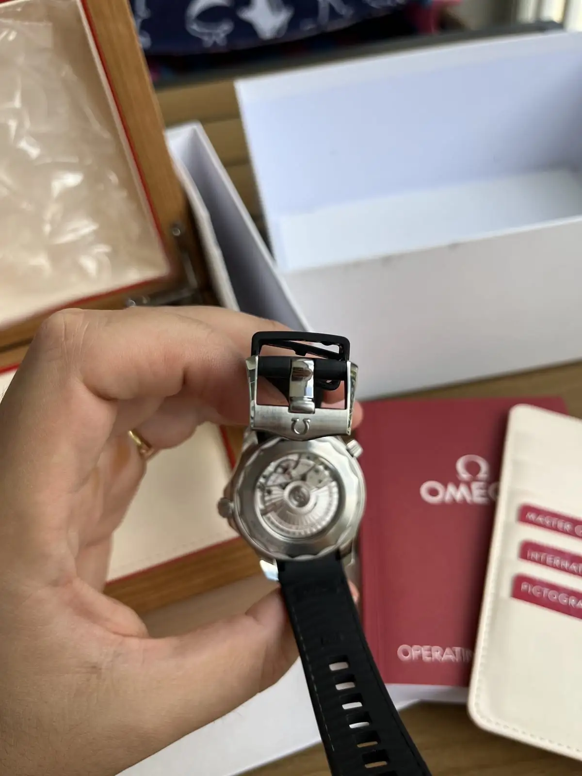OMEGA Seamaster Diver 300M Cadran Blanc Bracelet Caoutchouc 2022 Boîte et Papiers – Image 18