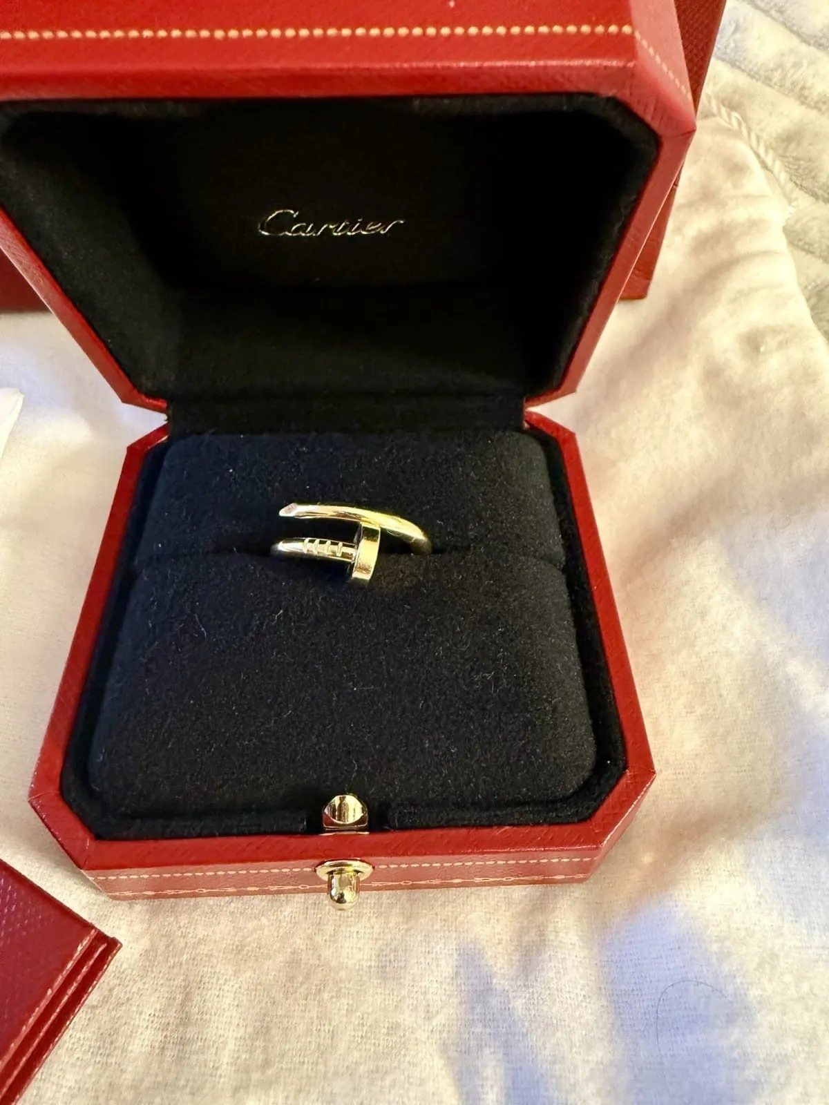 Bague Cartier , JUSTE UN CLOU modèle classique, 100 % authentique. Or jaune, taille 49. – Image 2