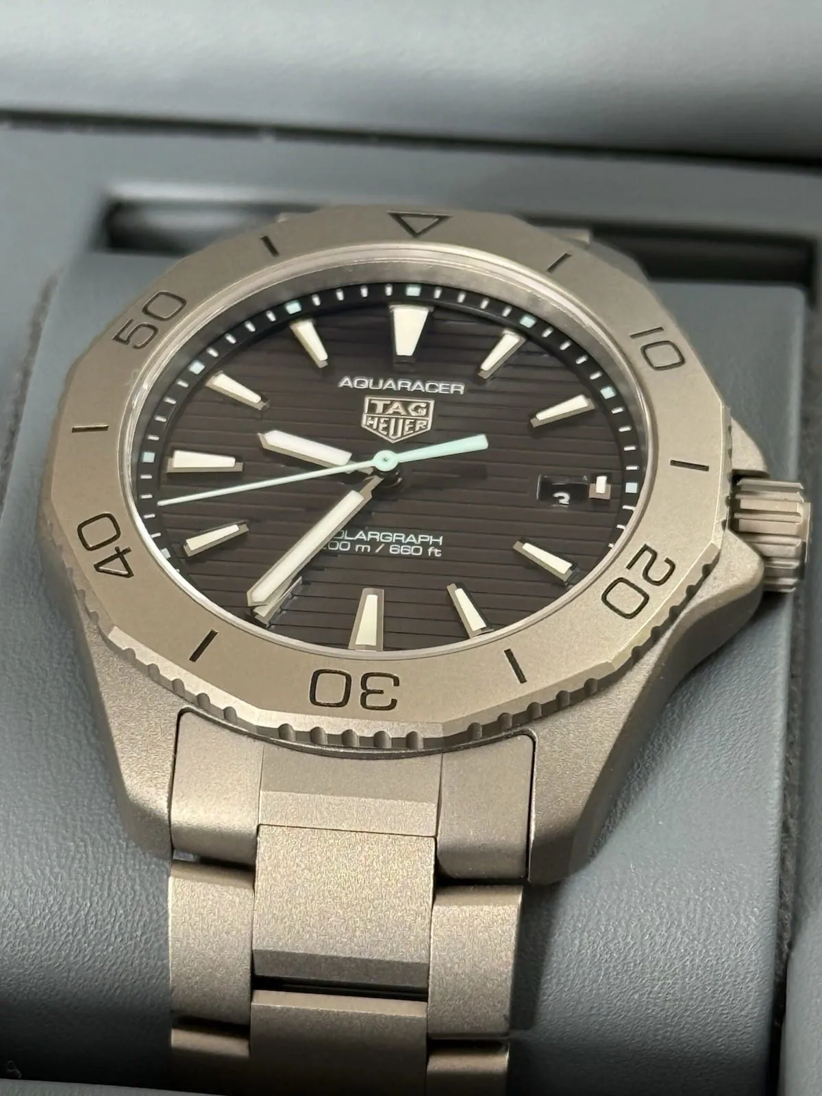 TAG HEUER Aquaracer Titanium 200 Solargraph WBP1180.BF0000 Boîte complète, papiers 2023 – Image 9