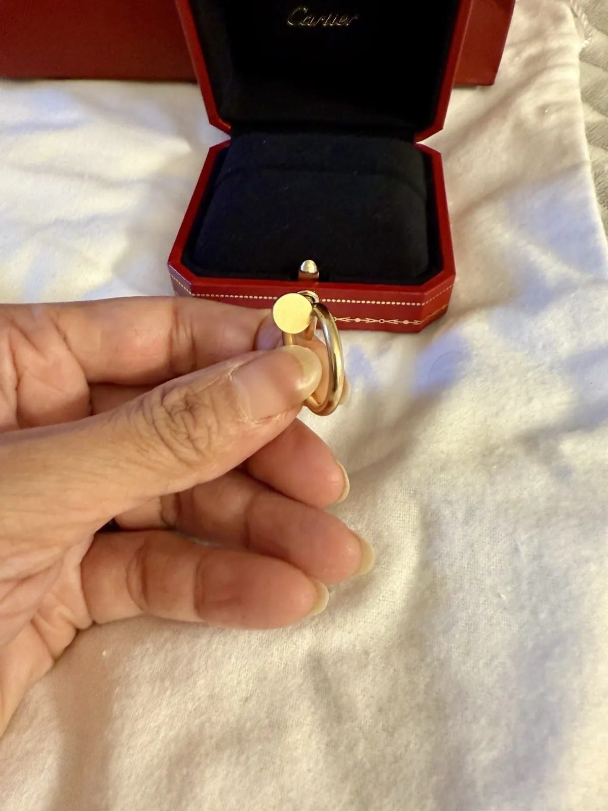 Bague Cartier , JUSTE UN CLOU modèle classique, 100 % authentique. Or jaune, taille 49. – Image 4