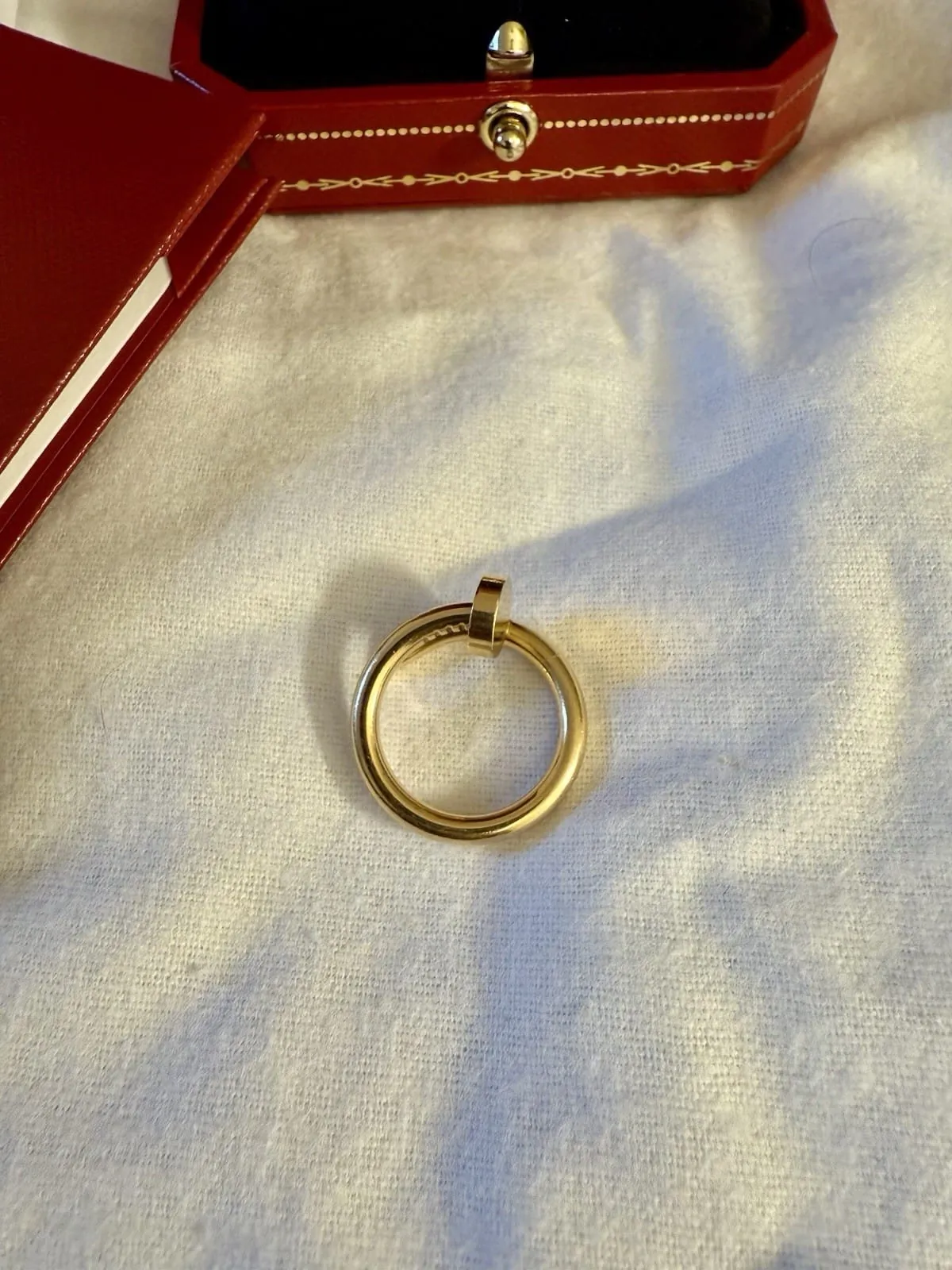 Bague Cartier , JUSTE UN CLOU modèle classique, 100 % authentique. Or jaune, taille 49. – Image 10
