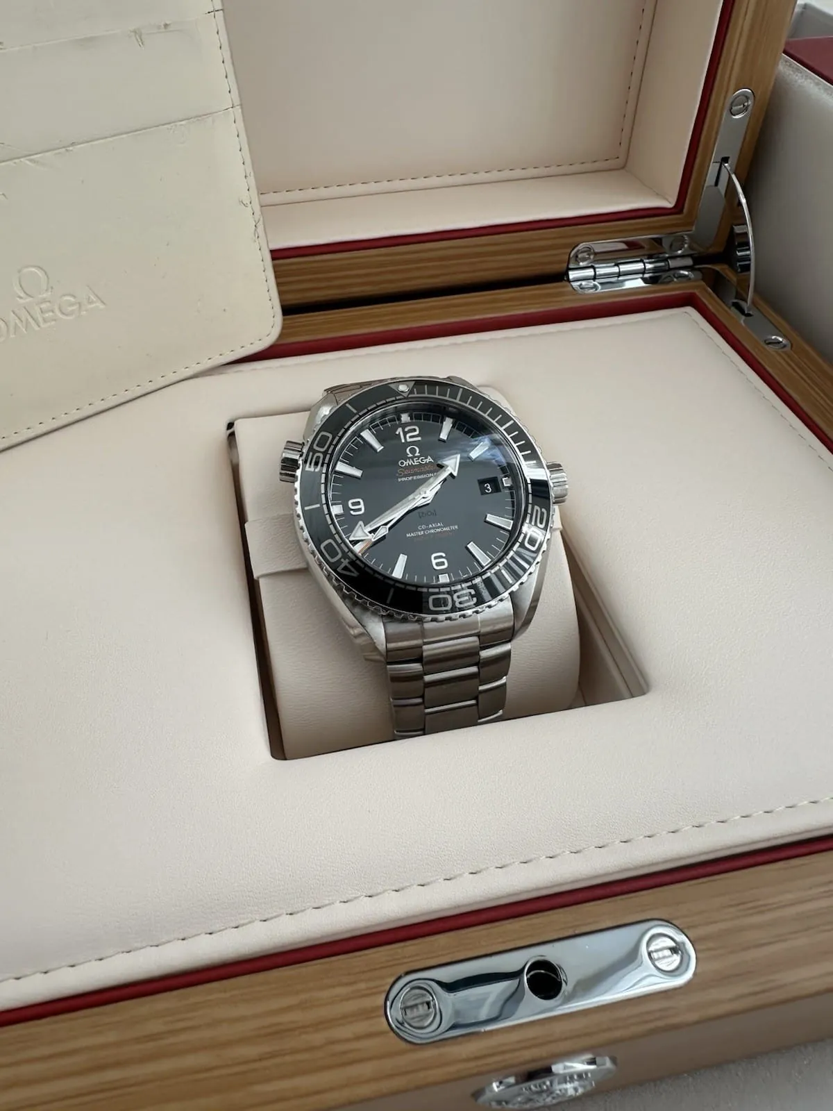 Omega Planet Ocean 215.30.44.21.01.001 - 2024 - Papiers de la boîte – Image 7