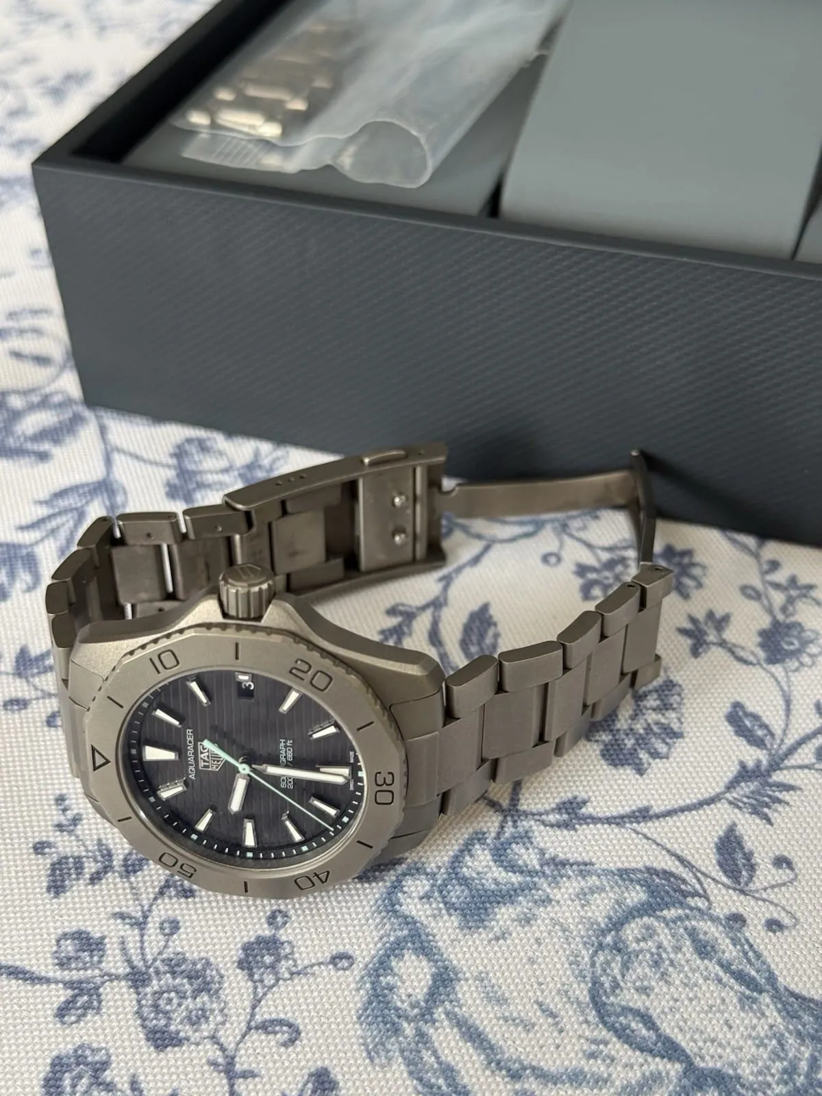 TAG HEUER Aquaracer Titanium 200 Solargraph WBP1180.BF0000 Boîte complète, papiers 2023 – Image 4